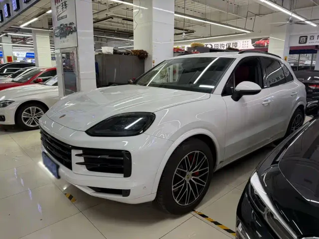 Фотография автомобиля — Porsche Cayenne