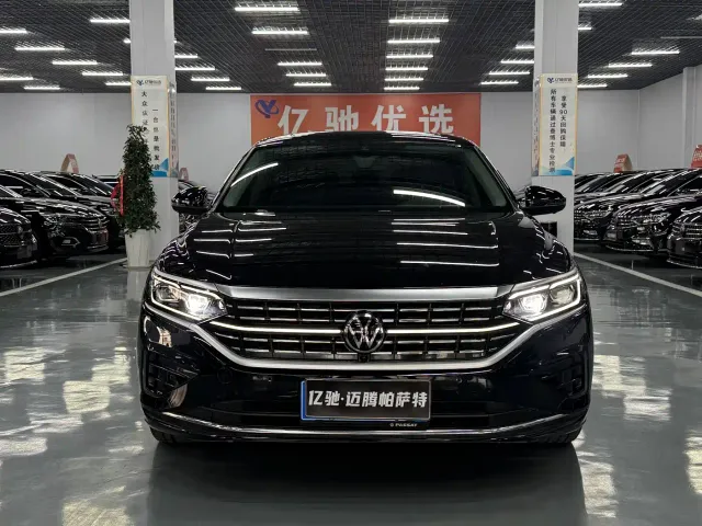 Volkswagen Passat — Фото автомобиля 2