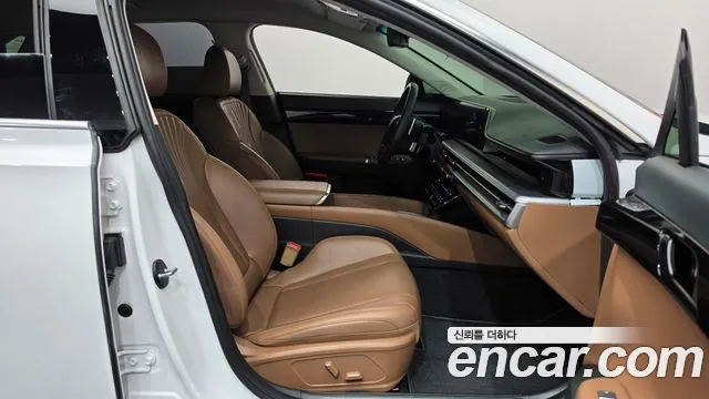 Hyundai Grandeur GN7 — Фото автомобиля 16
