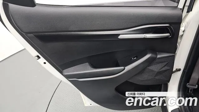 Kia Seltos — Фото автомобиля 14