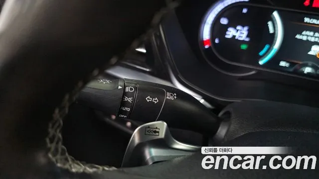 Kia Niro Niro Plus Air — Фото автомобиля 28
