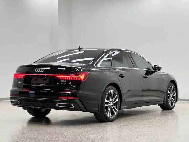 Audi A6L — Фото автомобиля 4