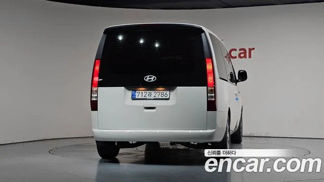 Hyundai Staria — Фото автомобиля 4
