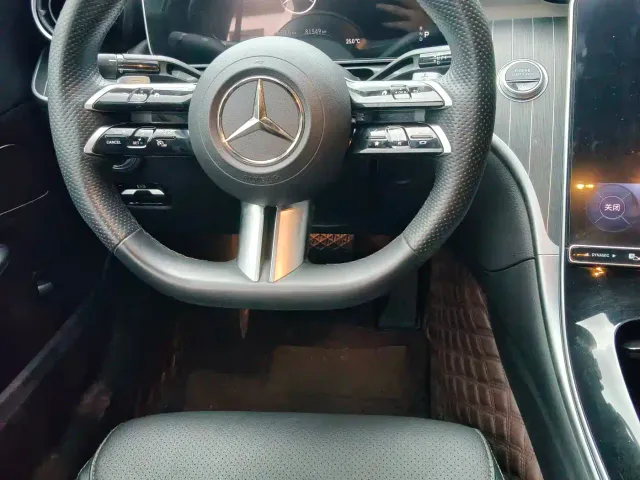 Mercedes-Benz C-Class — Фото автомобиля 9