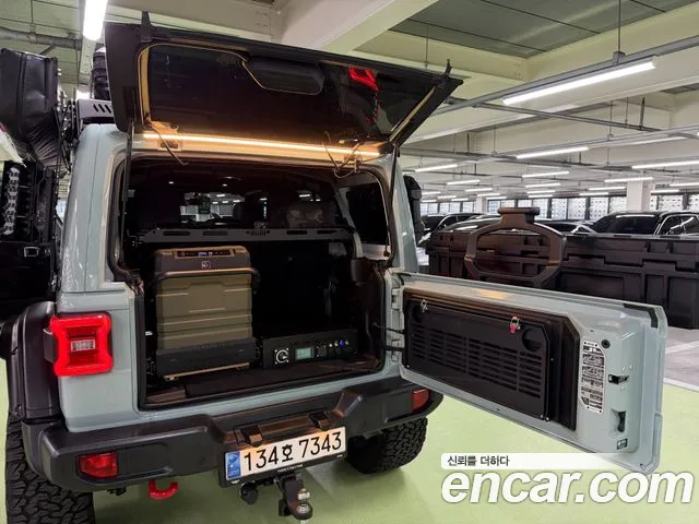 Jeep Wrangler Wrangler (JL) — Фото автомобиля 20