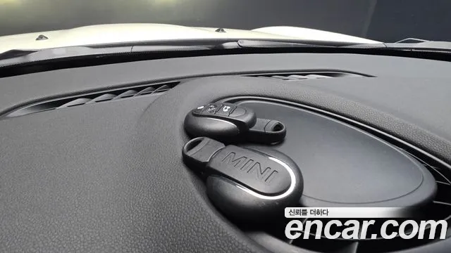 MINI Cooper — Фото автомобиля 16