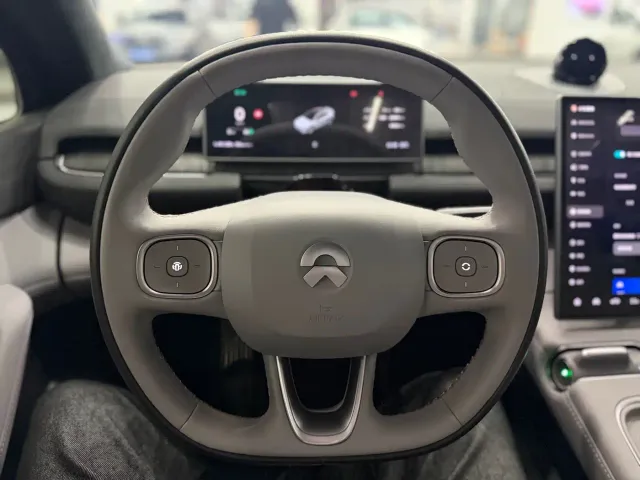 Nio EC6 — Фото автомобиля 12