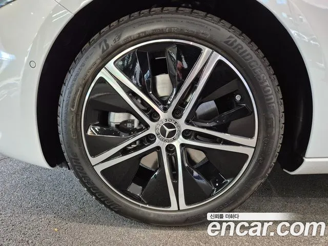 Mercedes-Benz A-Class — Фото автомобиля 5