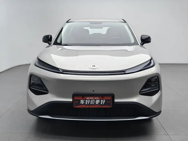 Changan Qiyuan Q05 — Фото автомобиля 3