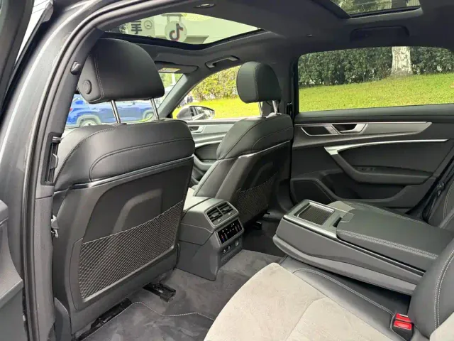 Audi A6L — Фото автомобиля 11