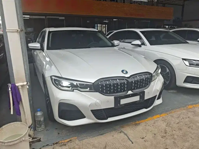 BMW 3 Series — Фото автомобиля 3