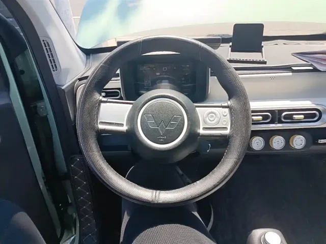 Wuling Hongguang Mini EV — Фото автомобиля 10