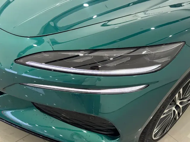 Denza Z9GT — Фото автомобиля 3