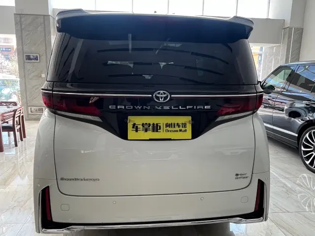 Toyota Vellfire — Фото автомобиля 4