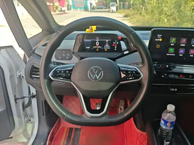 Volkswagen ID.3 — Фото автомобиля 10