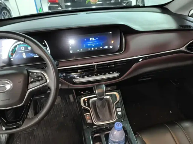 GAC Trumpchi M6 — Фото автомобиля 9