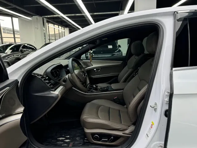 BYD Han — Фото автомобиля 7