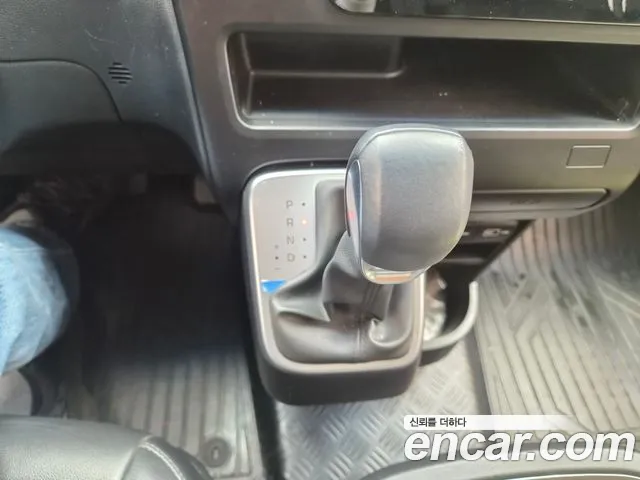 Hyundai Staria Staria Карго 5 мест — Фото автомобиля 12