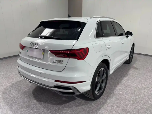 Audi Q3 — Фото автомобиля 6