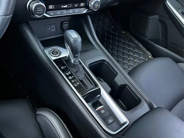 Nissan Sylphy — Фото автомобиля 11