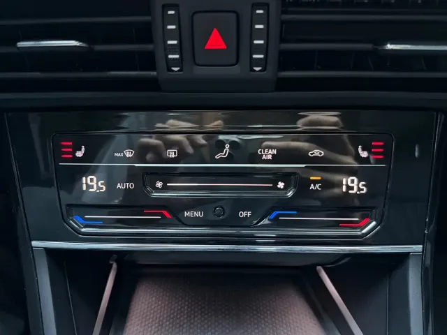 Volkswagen Passat — Фото автомобиля 13