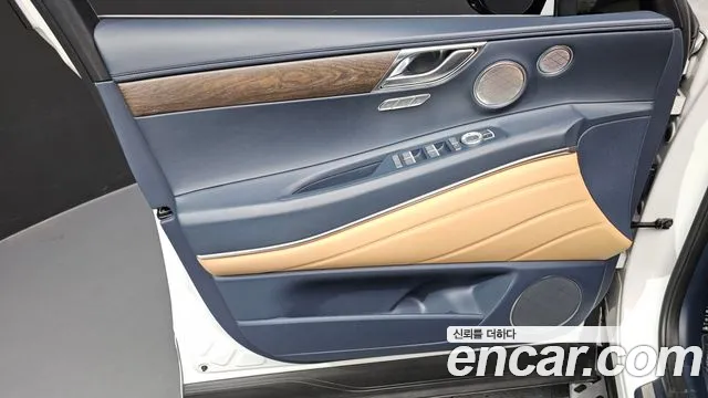 Genesis GV80 — Фото автомобиля 13