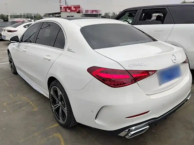 Mercedes-Benz C-Class — Фото автомобиля 4