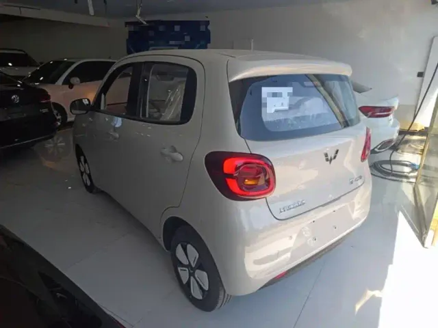 Wuling Hongguang Mini EV — Фото автомобиля 4