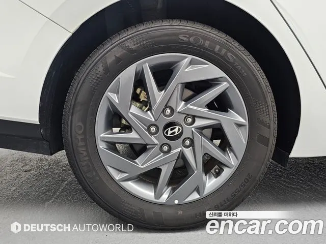Hyundai Avante CN7 — Фото автомобиля 5