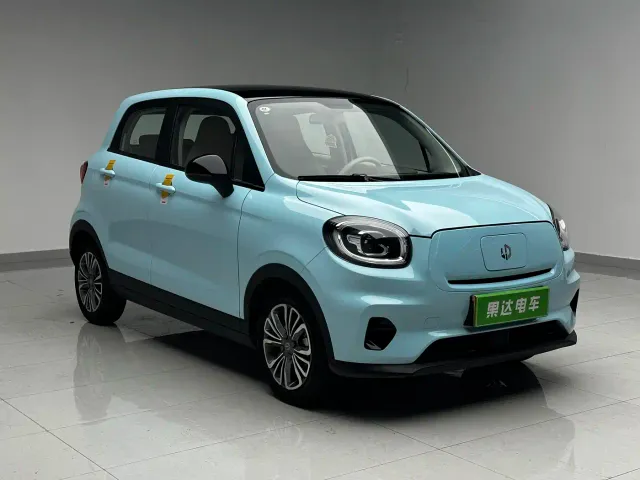 Leapmotor T03 — Фото автомобиля 3