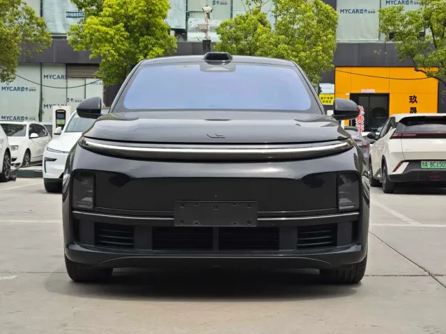 Li Auto L7 — Фото автомобиля 2