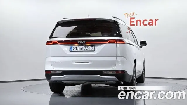 Kia Carnival 4th Gen — Фото автомобиля 4