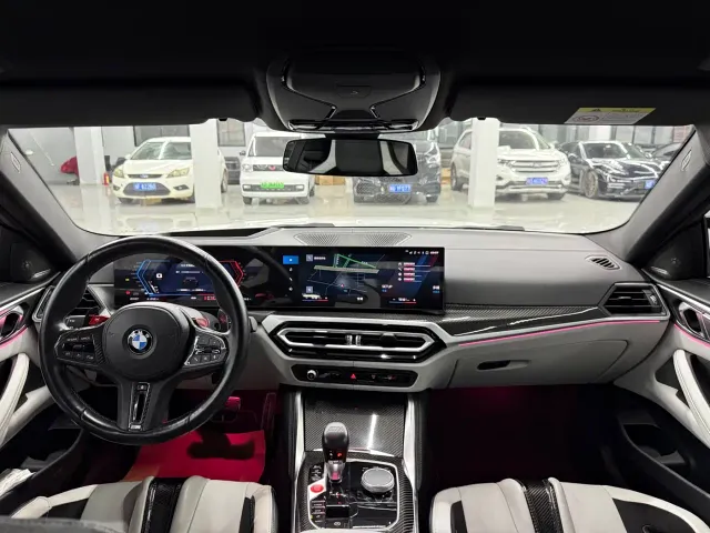 BMW M4 — Фото автомобиля 13