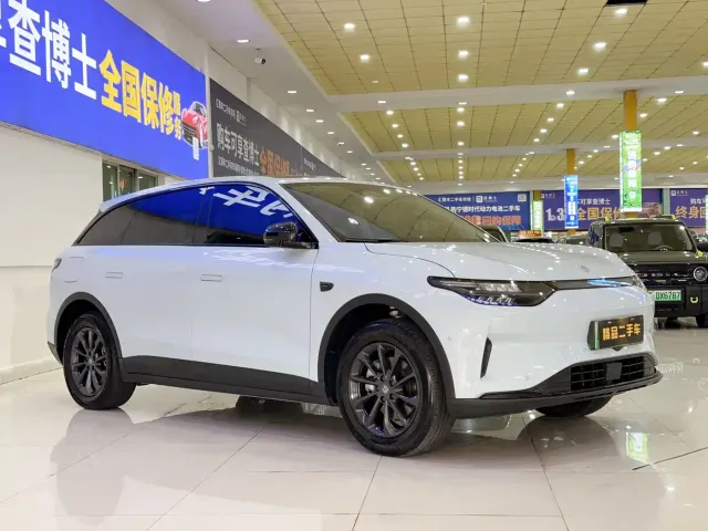 Leapmotor C11 — Фото автомобиля 3