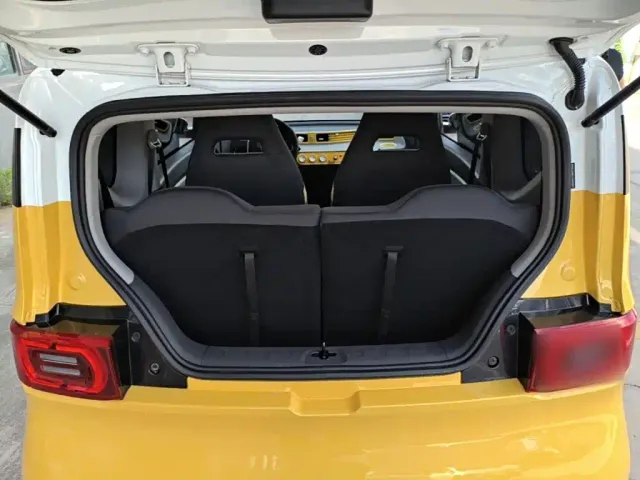 Wuling Hongguang Mini EV — Фото автомобиля 18