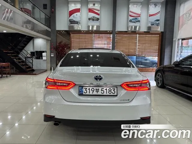 Toyota Camry XV70 — Фото автомобиля 4