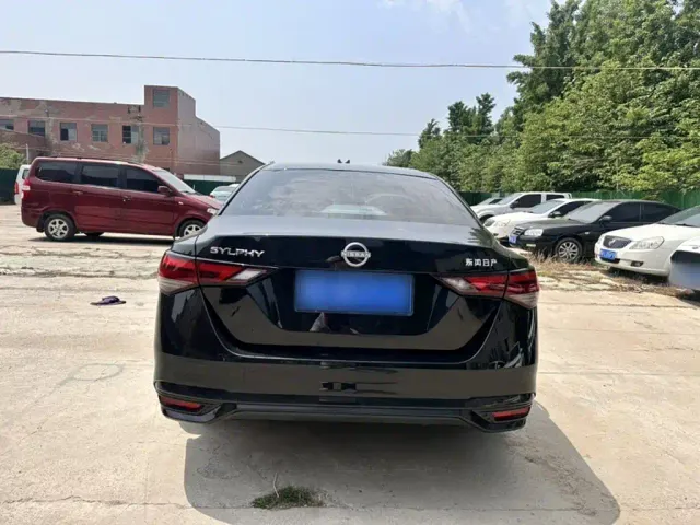 Nissan Sylphy — Фото автомобиля 5