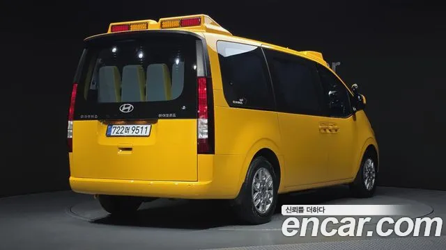 Hyundai Staria — Фото автомобиля 2