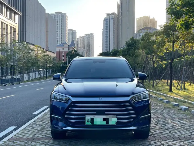 BYD Song Pro — Фото автомобиля 2