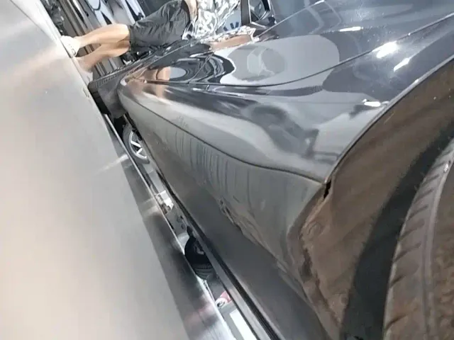 Tesla Model 3 — Фото автомобиля 20