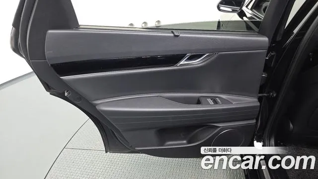 Genesis G80 RG3 — Фото автомобиля 14