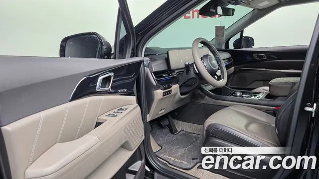 Kia Carnival Generation 4 — Фото автомобиля 15