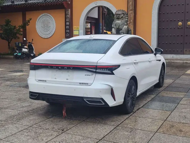 Chery Arrizo 8 — Фото автомобиля 10