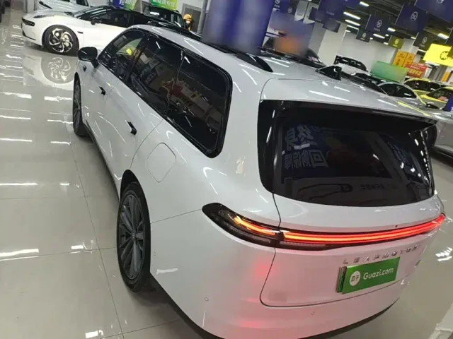 Leapmotor C16 — Фото автомобиля 5