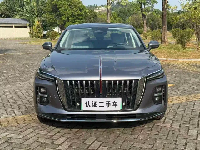 Hongqi H5 PHEV — Фото автомобиля 2