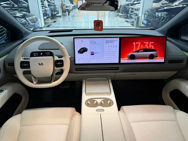 Li Auto i6 — Фото автомобиля 8