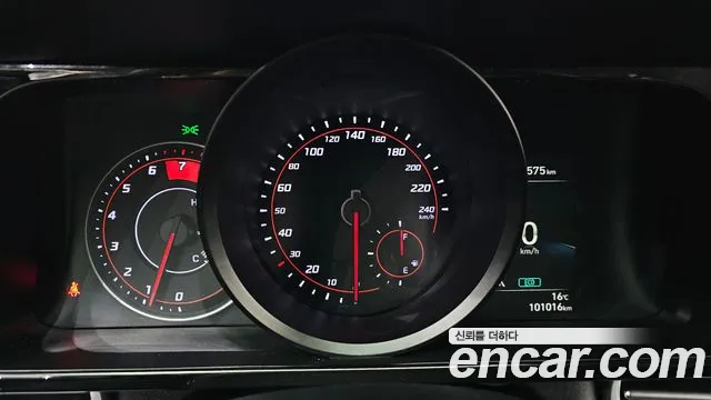 Hyundai Avante — Фото автомобиля 8