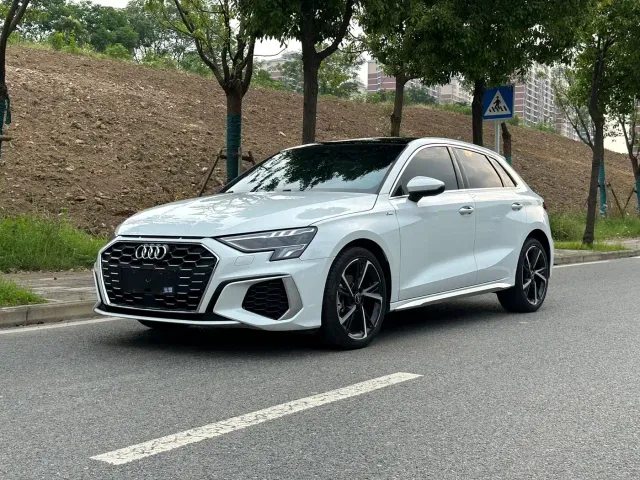 Фотография автомобиля — Audi A3