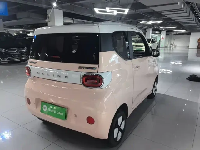 Wuling Hongguang Mini EV — Фото автомобиля 6