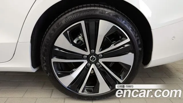Вольво S60 S60 третьего поколения B5 Ultimate Bright — Фото автомобиля 19